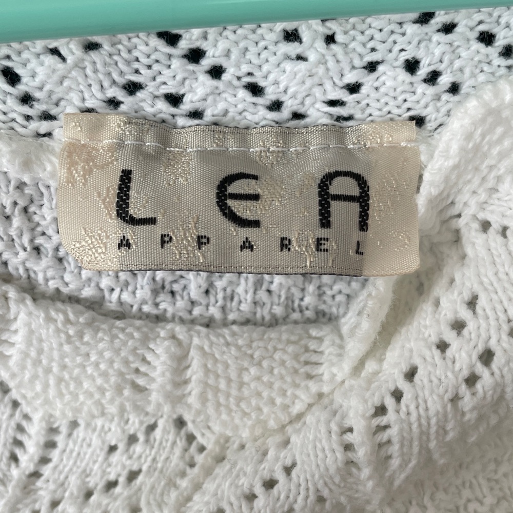100% Cotton Made in the USA Vintage Knit Lace Crochet Top - Picture 2 of 5